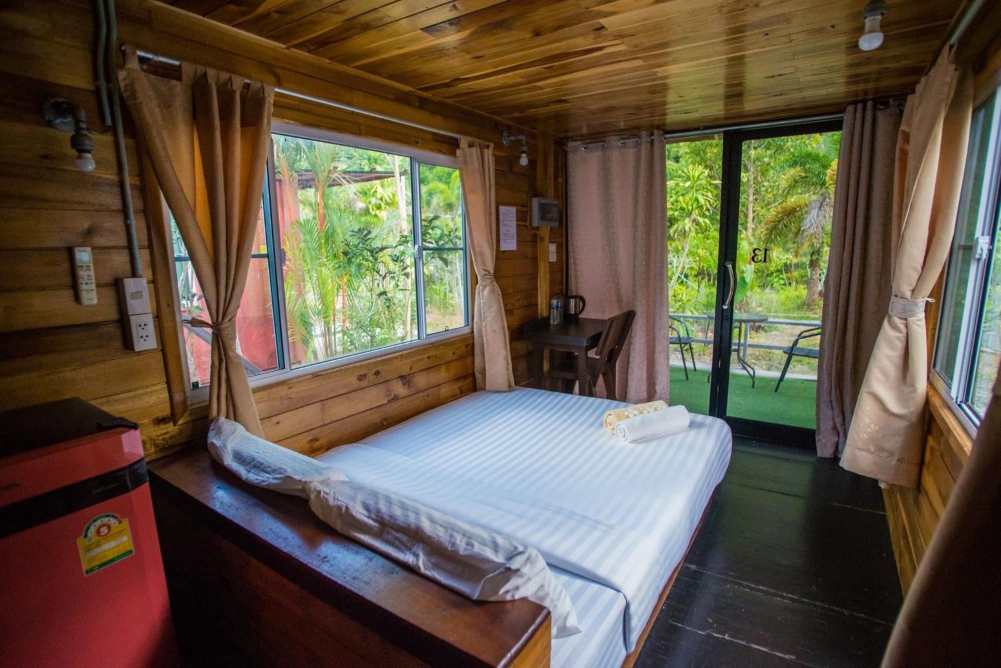 The Camper Lodge Khao Sok Ban Bang Bon Extérieur photo